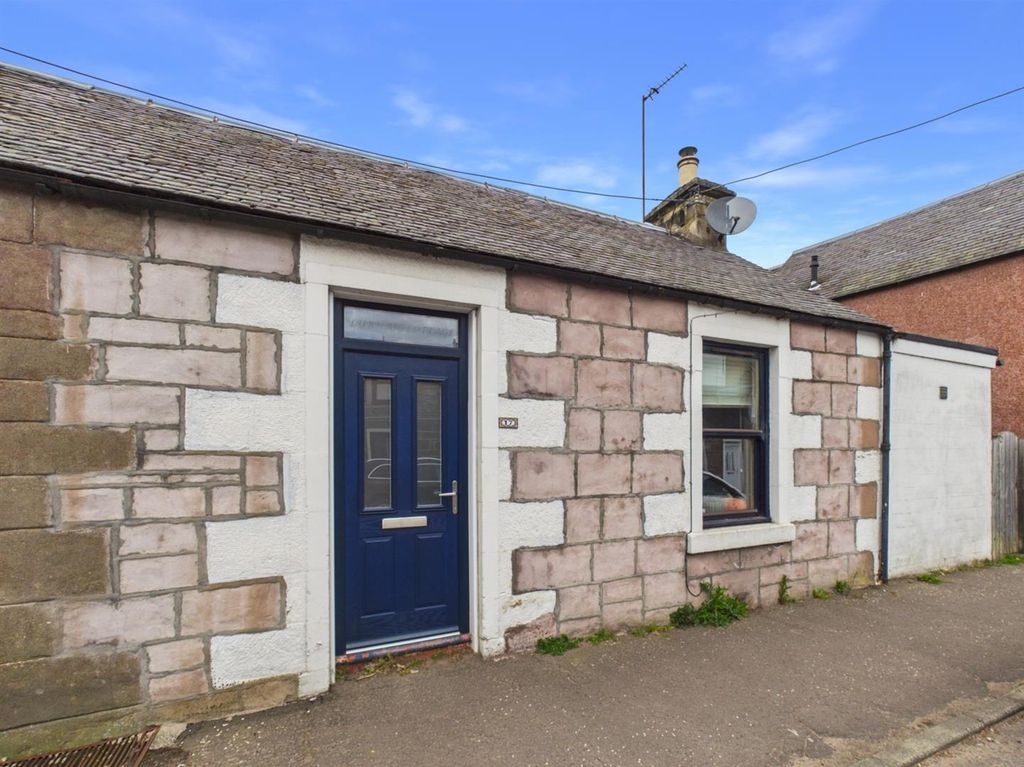 Property photo 1 of 16 Cam03924G0-Pr0046-Still014.Jpg
