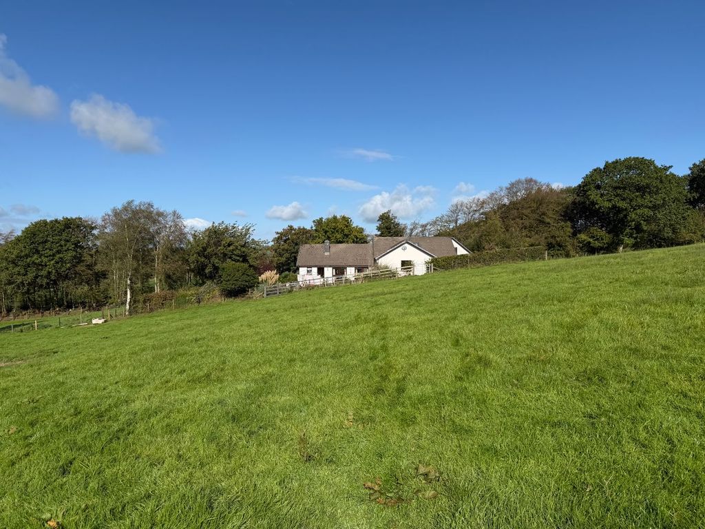 Property photo 1 of 27