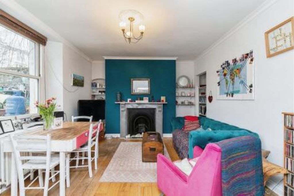 Property photo 2 of 14