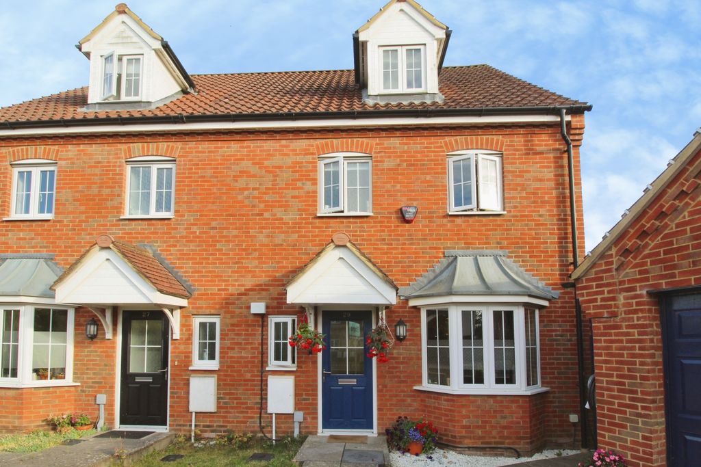 Property photo 1 of 18 Front