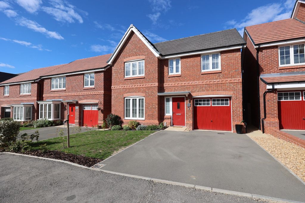 Property photo 1 of 27 5177390
