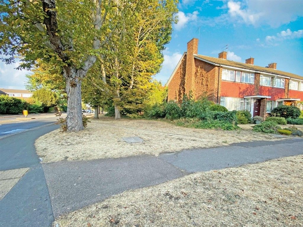 Property photo 1 of 3
