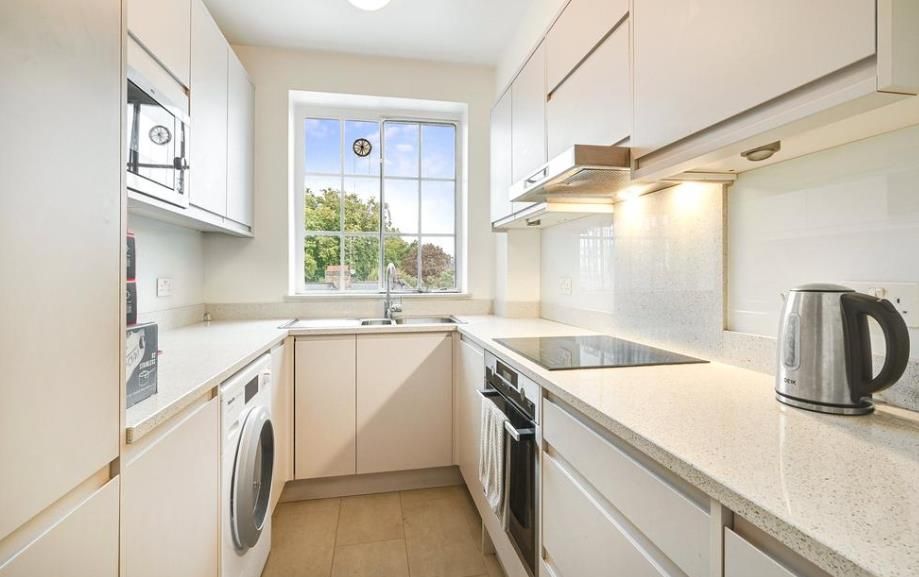 Property photo 2 of 5 12 Abercorn Mansions 2 05.11.Png