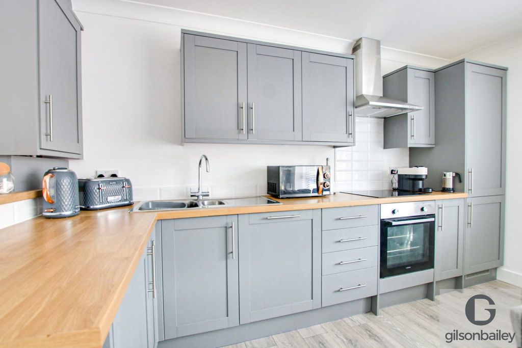 Property photo 2 of 8 Img_8142-Img_8144-2