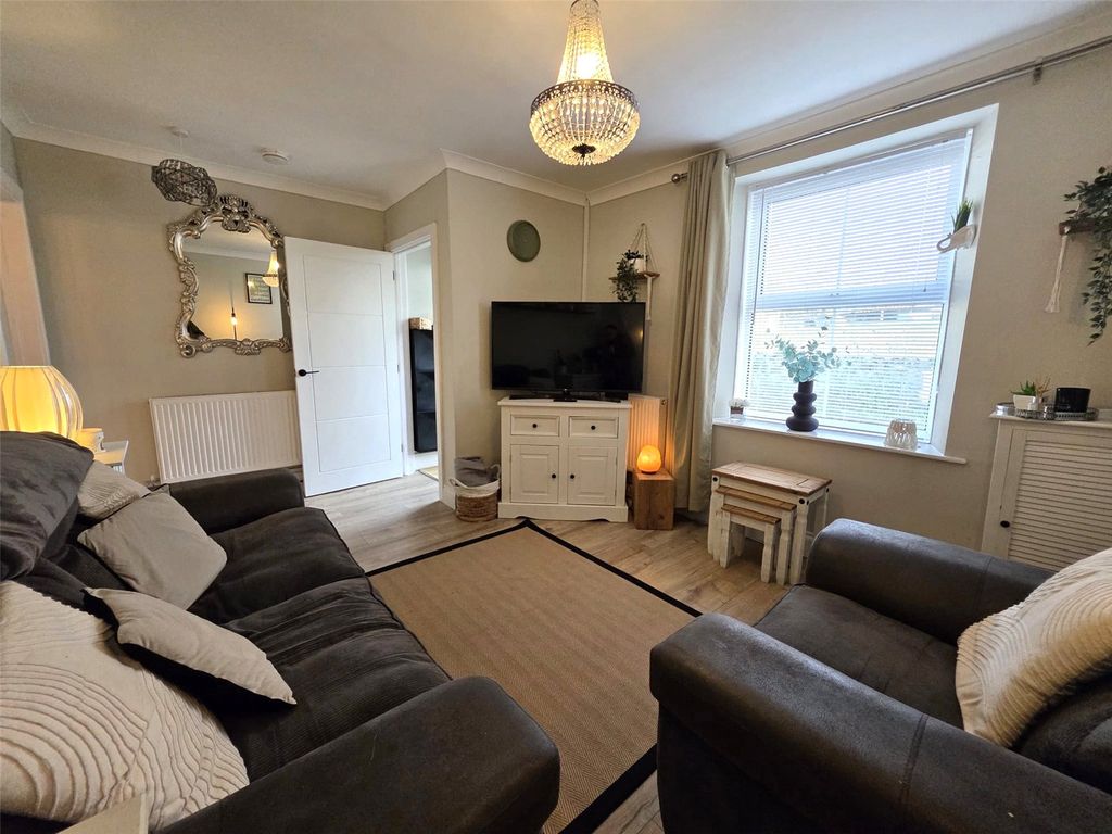 Property photo 2 of 19 Picture No. 04