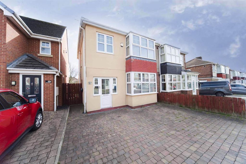 Property photo 1 of 22