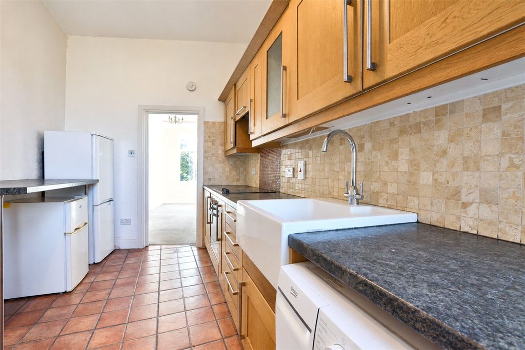 Property photo 3 of 9 Picture No. 06