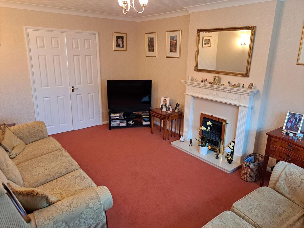 Property photo 3 of 17