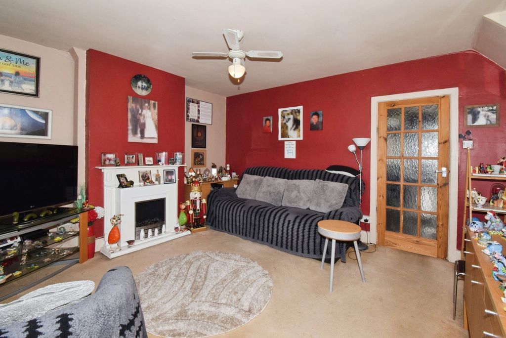 Property photo 3 of 19 Pbox-Img.Jpg