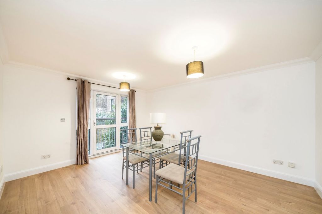 Property photo 2 of 5