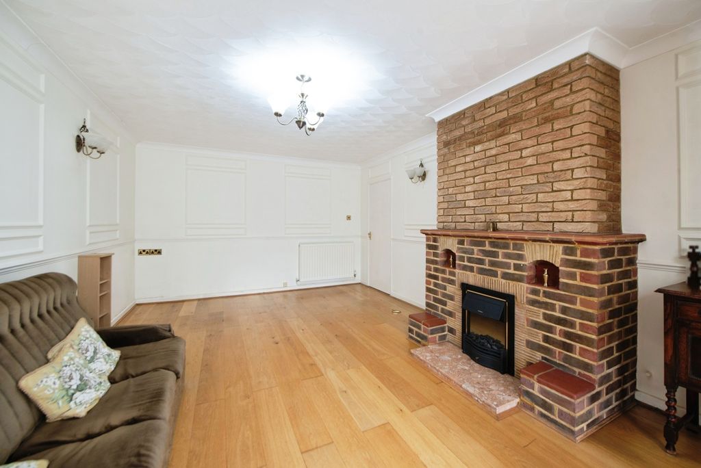 Property photo 3 of 12 Pbox-Img.Jpg
