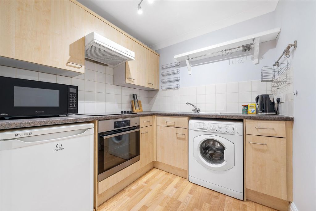 Property photo 1 of 8 Maple Court-3.Jpg