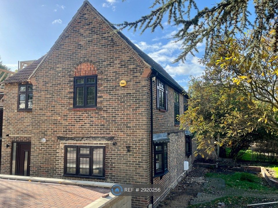 Property photo 1 of 27