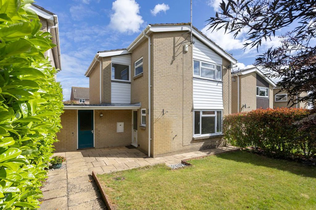 Property photo 1 of 16