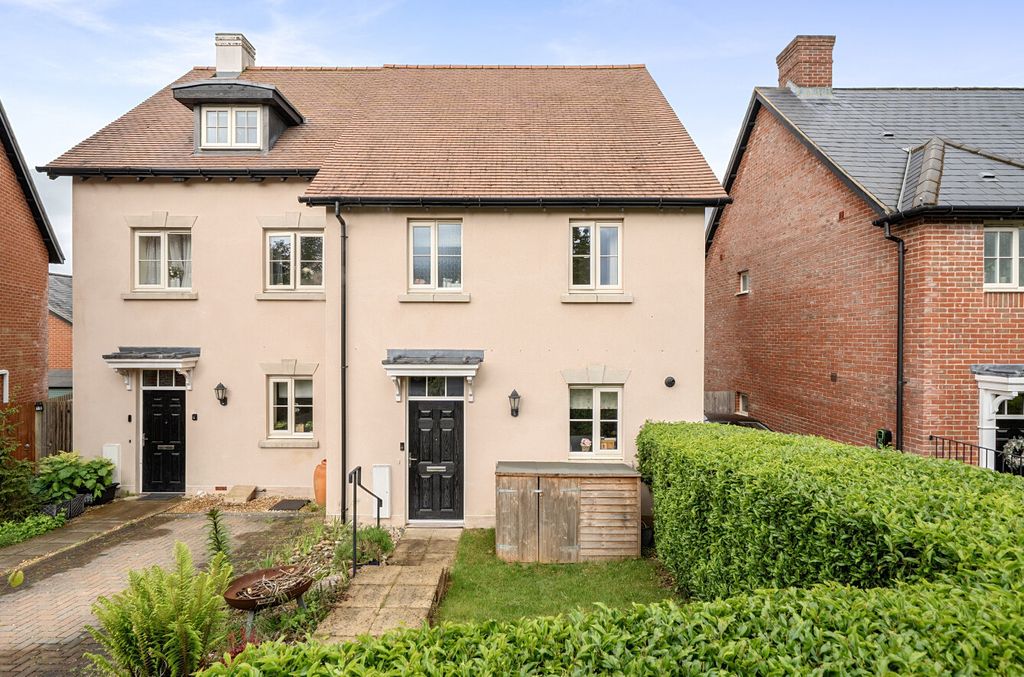 Property photo 1 of 13 1458624-1-6A0585d...