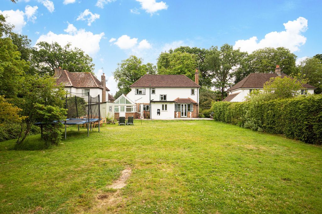 Property photo 2 of 37