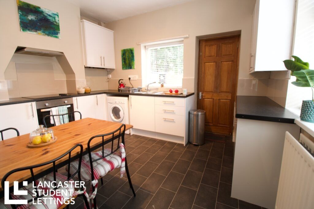 Property photo 2 of 7 Property Photo