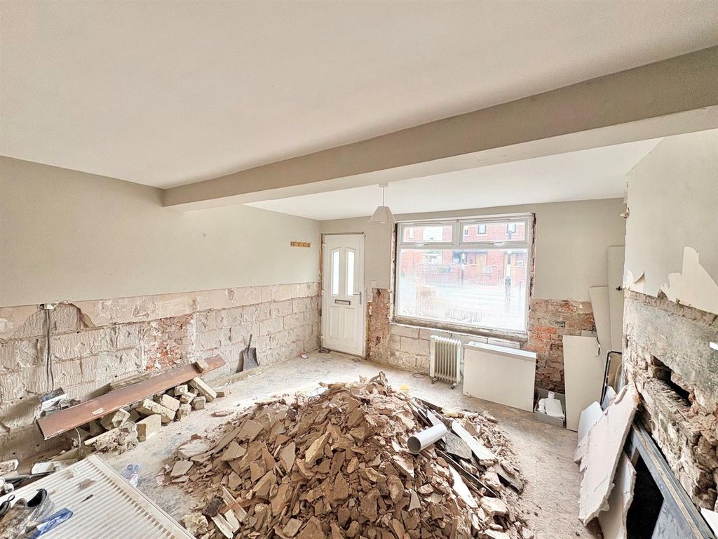 Property photo 2 of 6 Kitchen 2.Jpg