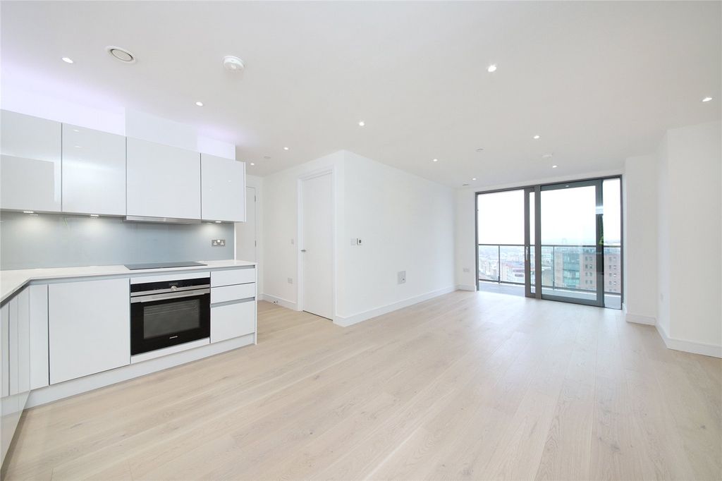 Property photo 1 of 10 Reception Room