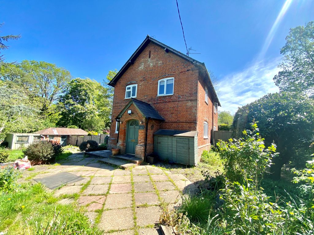 Property photo 1 of 8