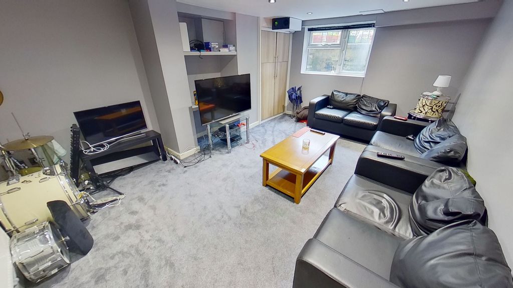 Property photo 2 of 13 Stanmore-Street-02042022091257-1.Jpg