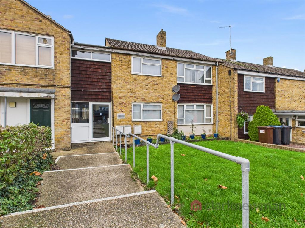 Property photo 1 of 10 Front