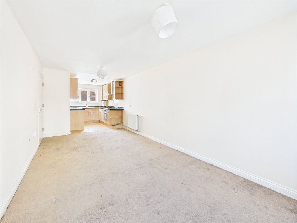 Property photo 3 of 10 Picture No. 07