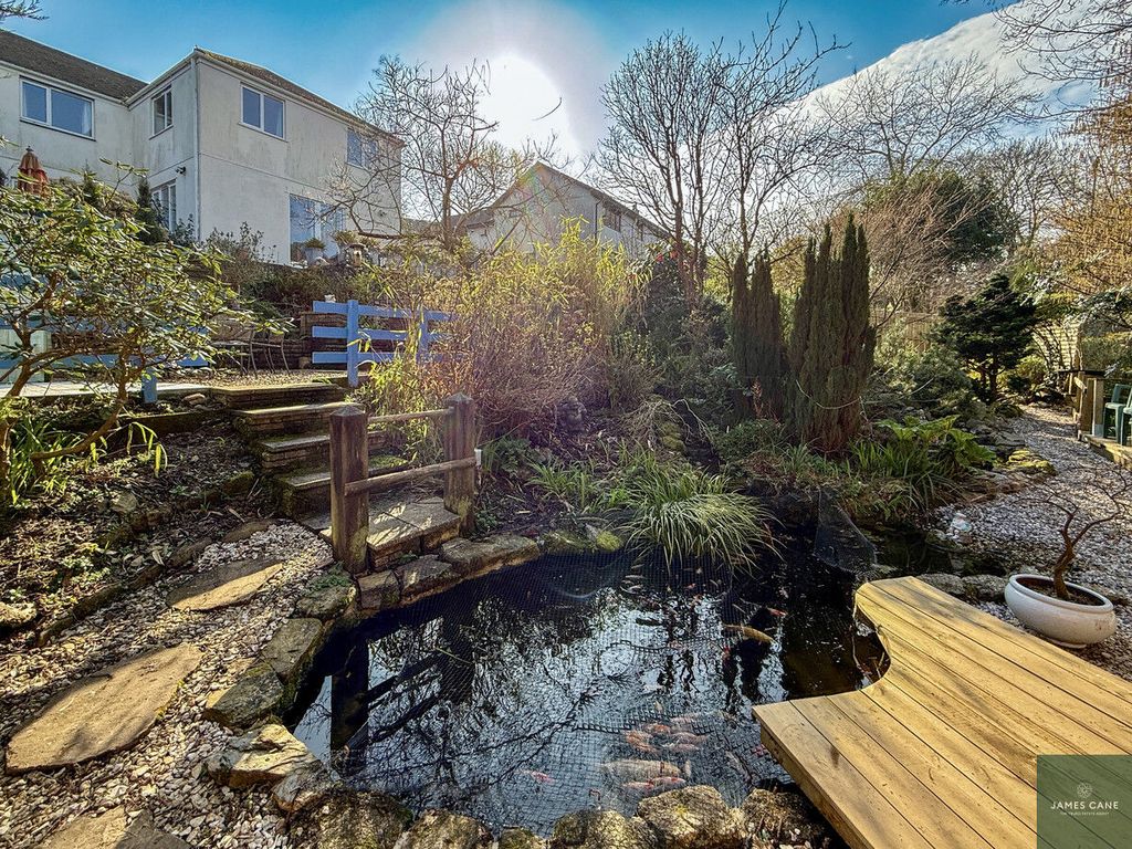 Property photo 3 of 26