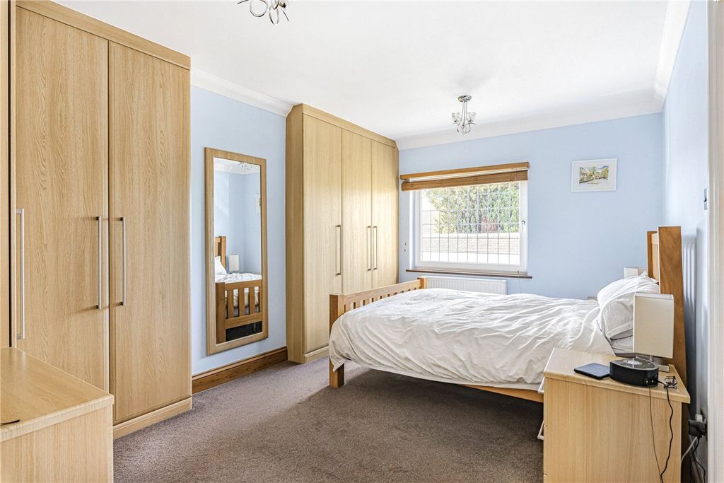 Property photo 3 of 20 Picture No. 01