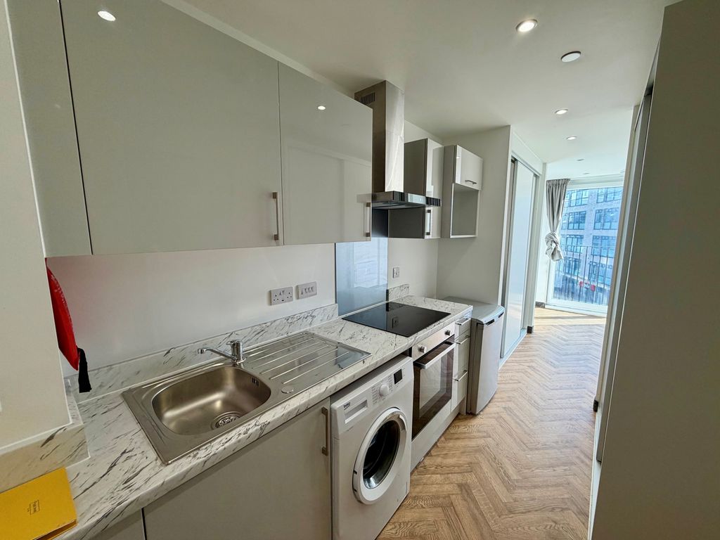 Property photo 2 of 6