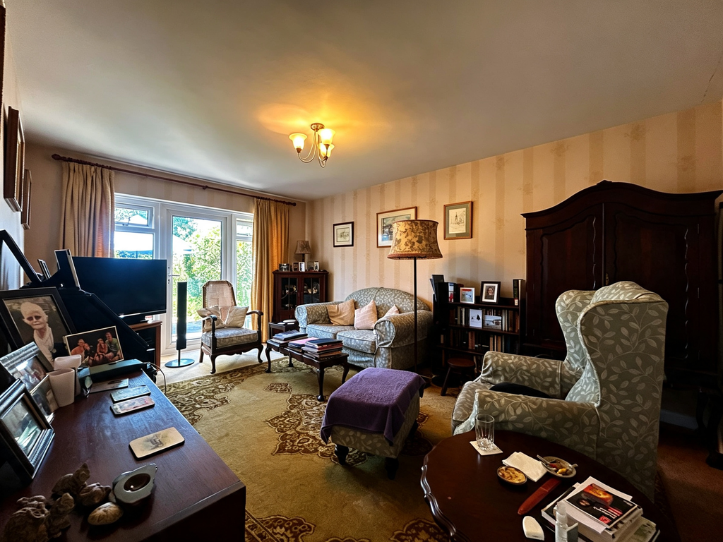 Property photo 3 of 11