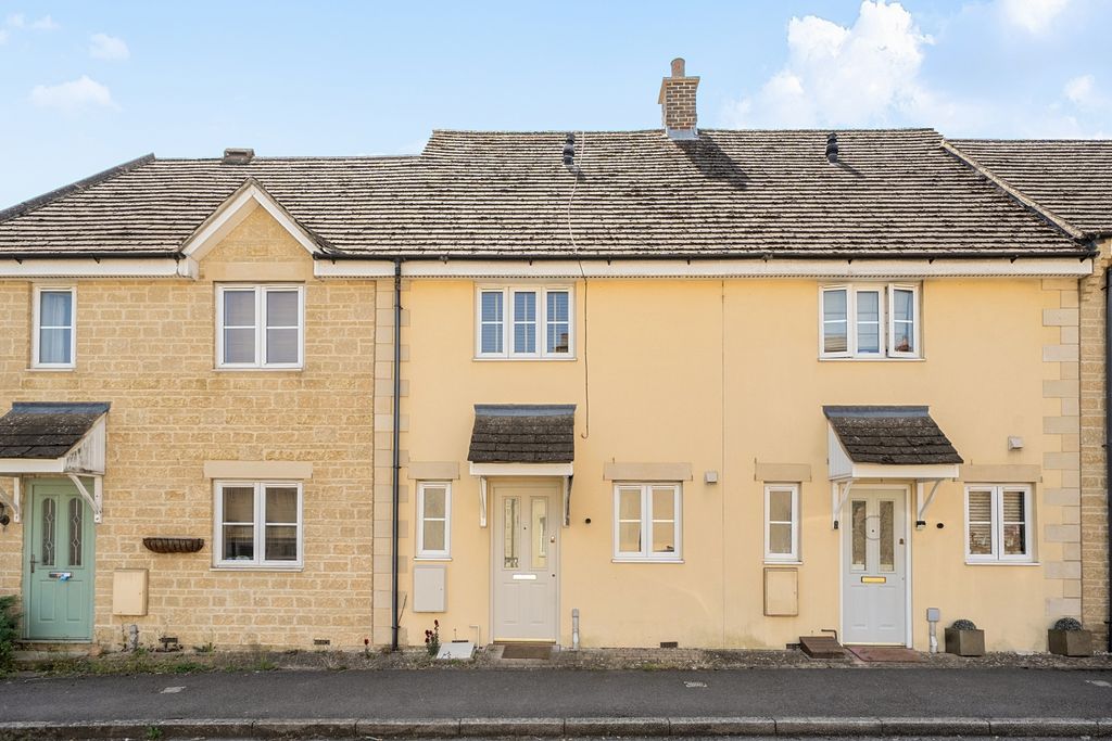 Property photo 1 of 11 1483789-10-6A3d3c1B1B4E0