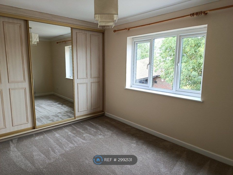 Property photo 3 of 6