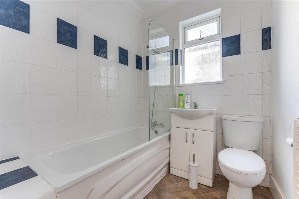 Property photo 3 of 15 24 Cedar Road-12.Jpg