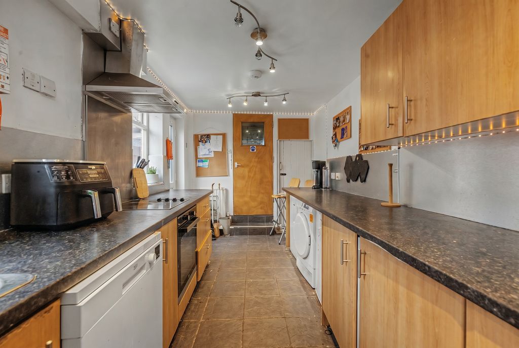 Property photo 2 of 12 Kitchen - Angle 1