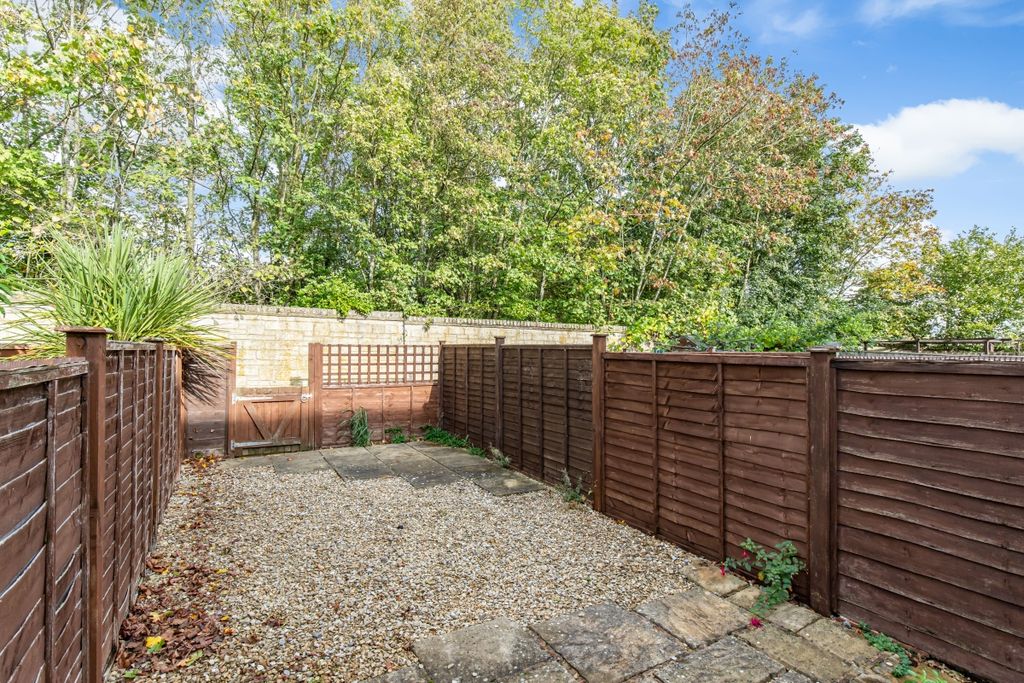 Property photo 3 of 7 112812