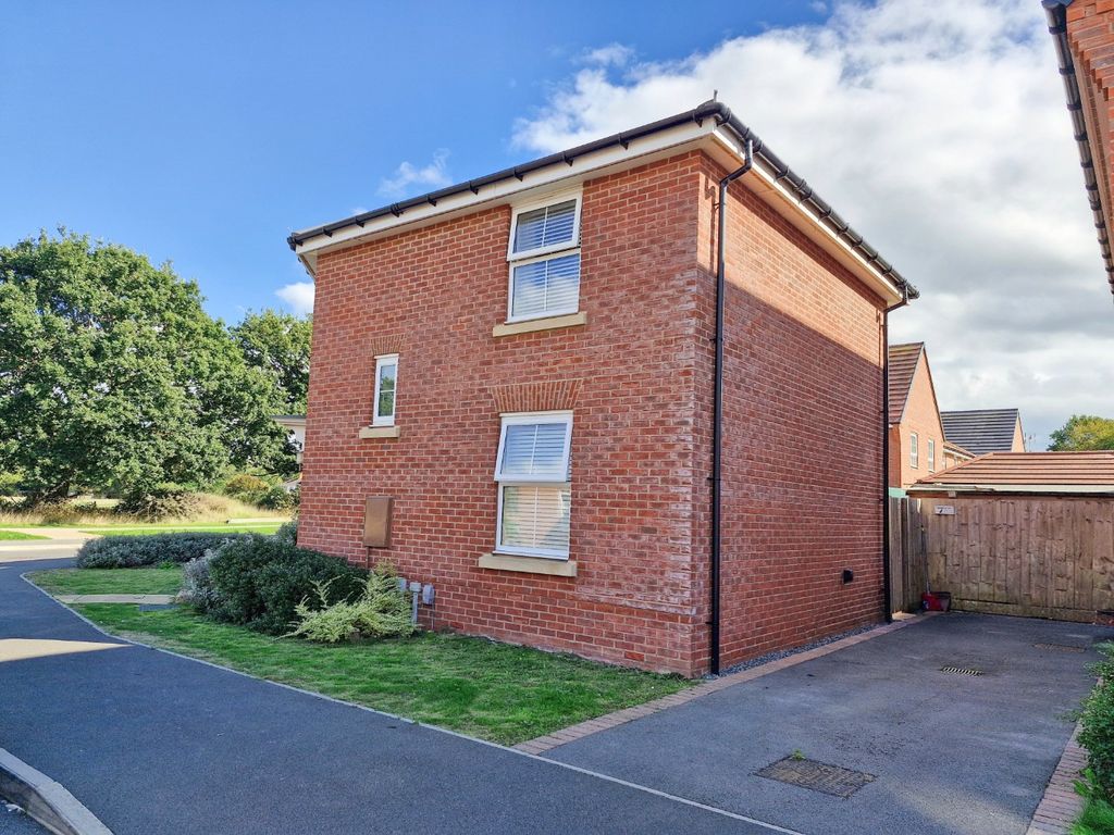 Property photo 2 of 38 5523035