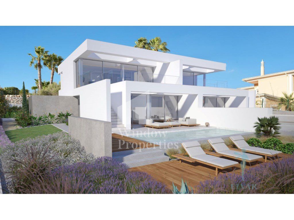 Property photo 1 of 8 Modernity And Sophistication Next To Praia Da Luz, With Private Pool, Garden And Garage