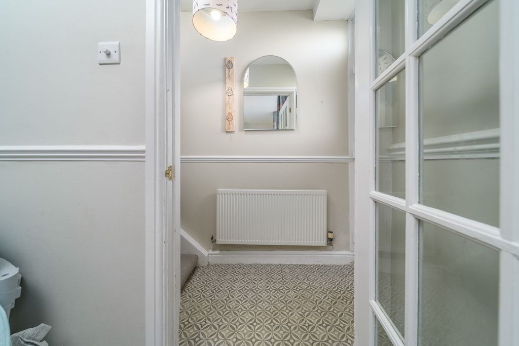 Property photo 2 of 23 Entry-1