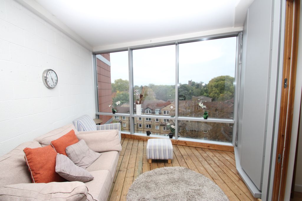 Property photo 2 of 12