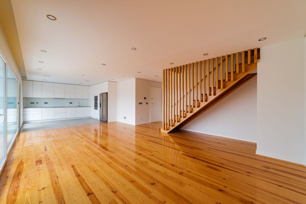 Property photo 3 of 30