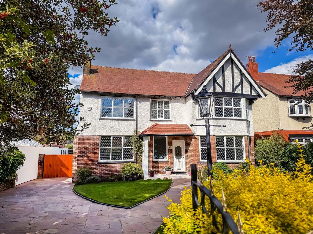 Property photo 1 of 35