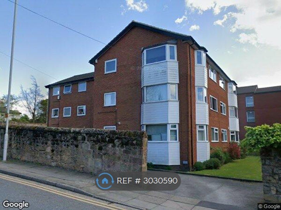 Property photo 1 of 12