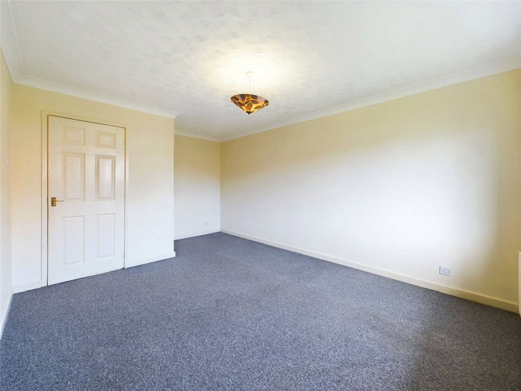 Property photo 3 of 8 Picture No. 02