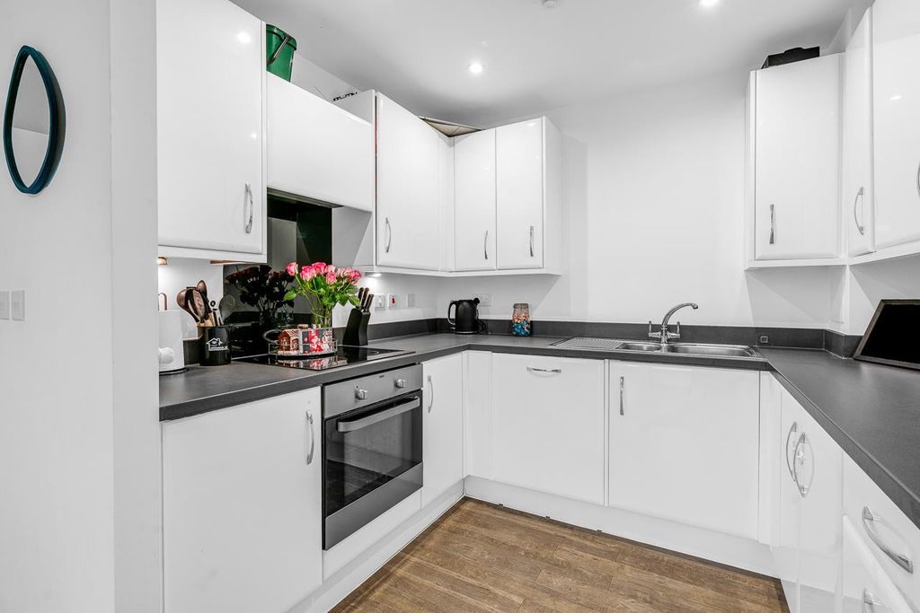 Property photo 2 of 15 Internal-Small-12.Jpg