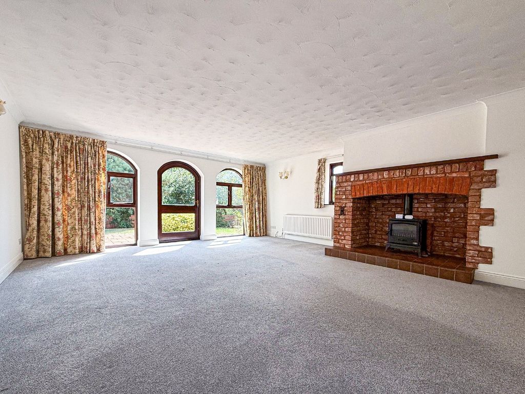Property photo 2 of 23 4464542