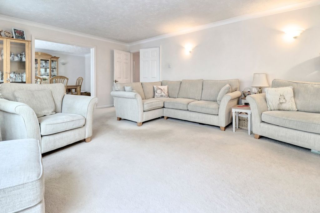 Additional image 8 of 5 bed detached house for saleWyldwood Close, Harlow CM17