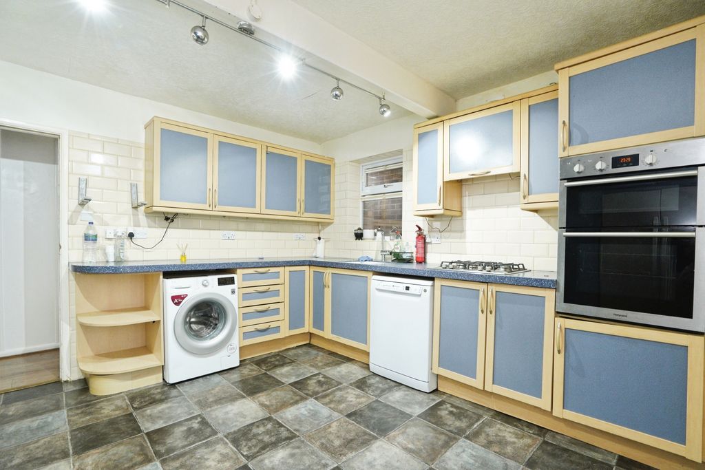 Property photo 3 of 20 _Bb_9916