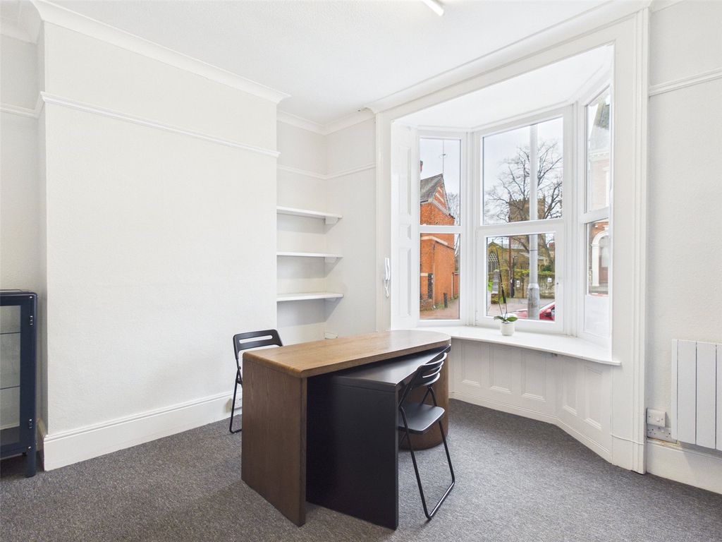 Property photo 2 of 7 Picture No. 24