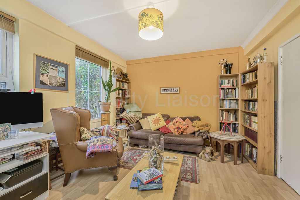 Property photo 3 of 13 Photo 7